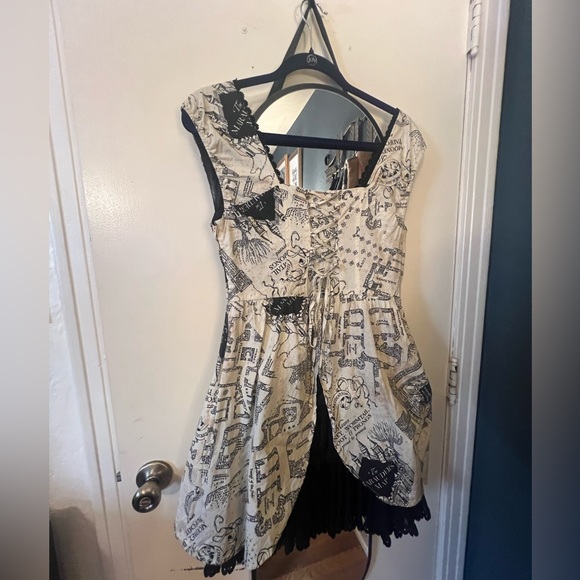 Harry Potter Marauder’s Map Dress - Picture 2 of 9